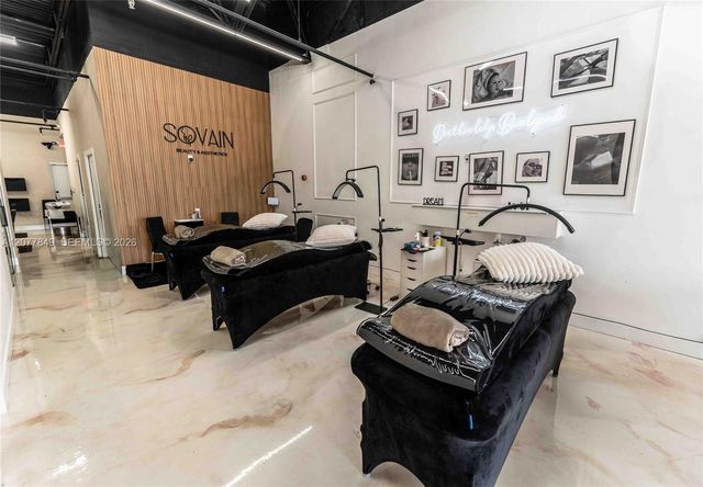 3595 W 20th Avenue, Hialeah, FL 33012