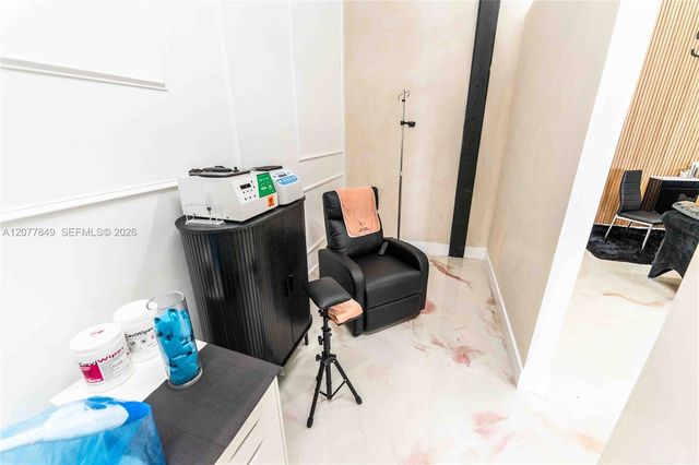 3595 W 20th Avenue, Hialeah, FL 33012