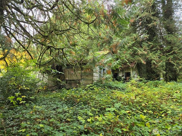 22123 NE 170th Place, Woodinville, WA 98077