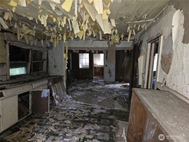 22123 NE 170th Place, Woodinville, WA 98077