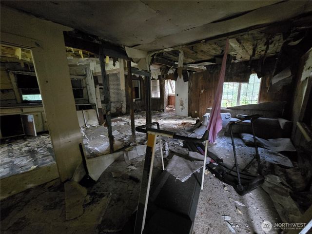 22123 NE 170th Place, Woodinville, WA 98077