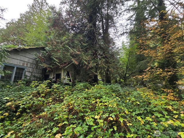 22123 NE 170th Place, Woodinville, WA 98077