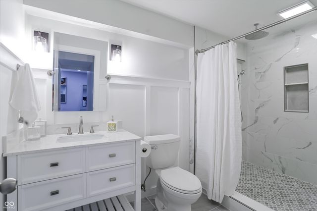 6121 Golden Eagle Drive, Zionsville, IN 46077