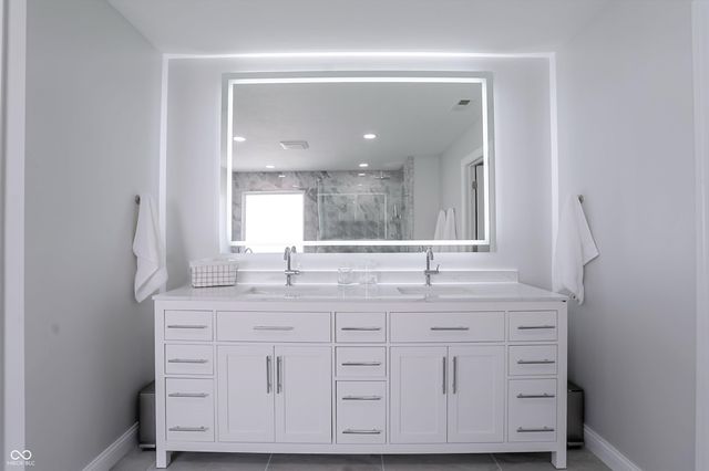 6121 Golden Eagle Drive, Zionsville, IN 46077