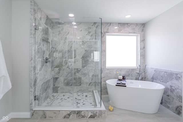 6121 Golden Eagle Drive, Zionsville, IN 46077