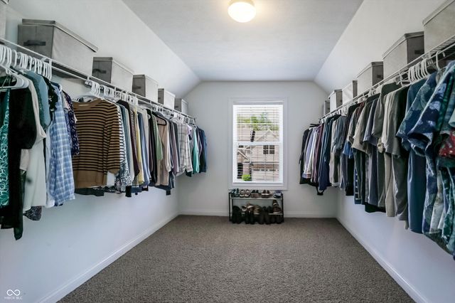 6121 Golden Eagle Drive, Zionsville, IN 46077