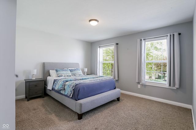 6121 Golden Eagle Drive, Zionsville, IN 46077