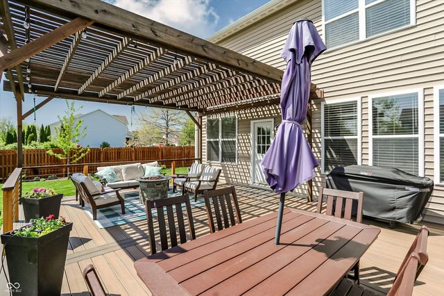 6121 Golden Eagle Drive, Zionsville, IN 46077