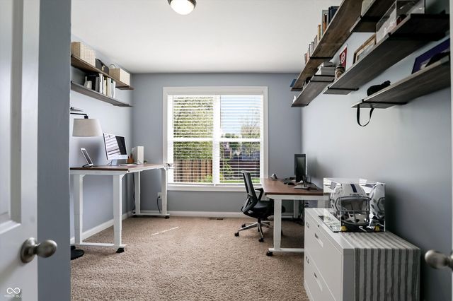 6121 Golden Eagle Drive, Zionsville, IN 46077