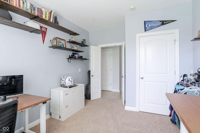 6121 Golden Eagle Drive, Zionsville, IN 46077