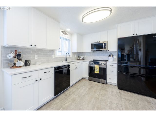 541 DURHAM Ave, Eugene, OR 97404