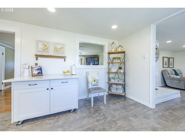 541 DURHAM Ave, Eugene, OR 97404