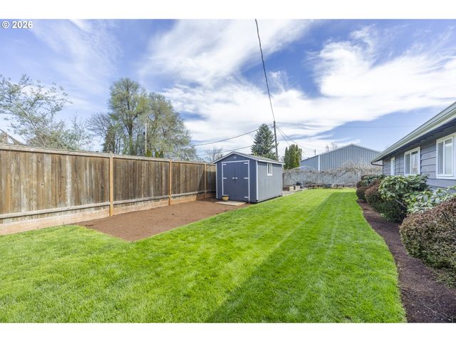 541 DURHAM Ave, Eugene, OR 97404