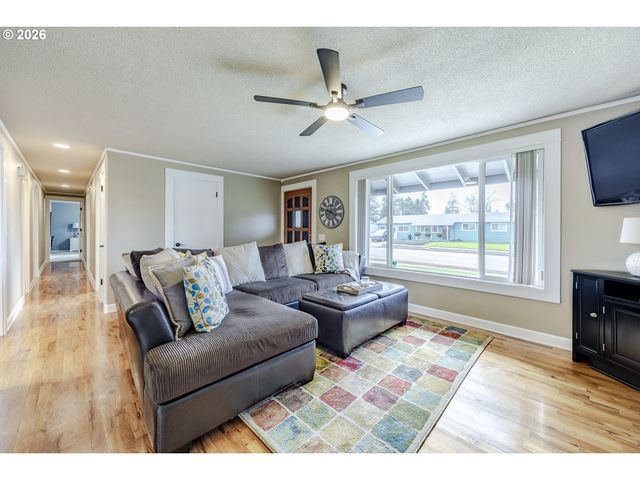 541 DURHAM Ave, Eugene, OR 97404