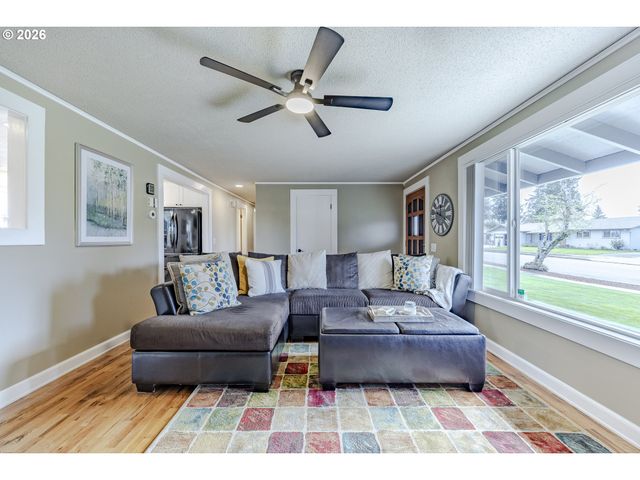 541 DURHAM Ave, Eugene, OR 97404