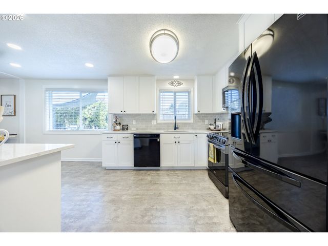 541 DURHAM Ave, Eugene, OR 97404