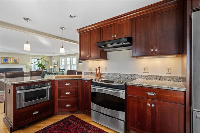 94 Abbott Run Valley Road, Cumberland, RI 02864