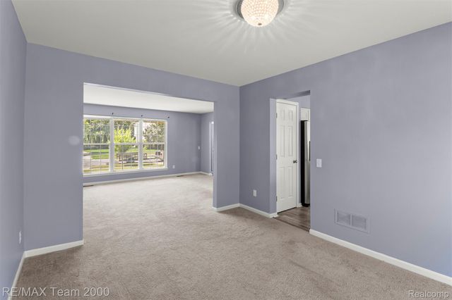 45225 Yorkshire Drive, Novi, MI 48375