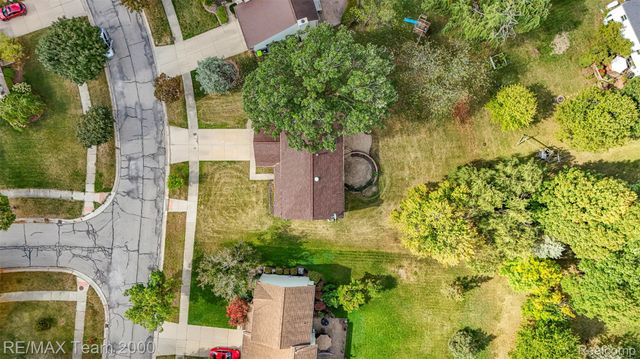 45225 Yorkshire Drive, Novi, MI 48375