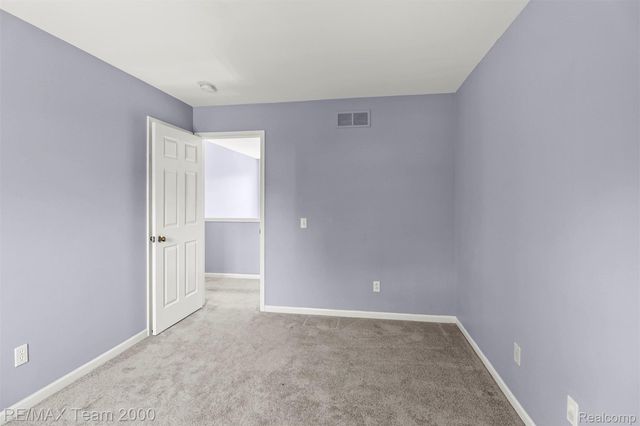 45225 Yorkshire Drive, Novi, MI 48375