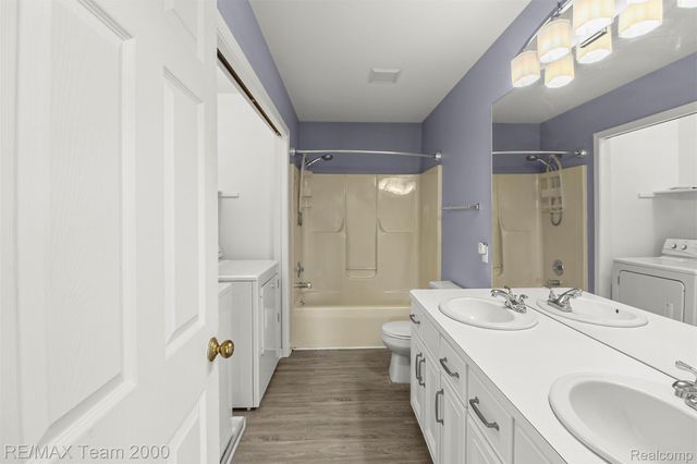 45225 Yorkshire Drive, Novi, MI 48375