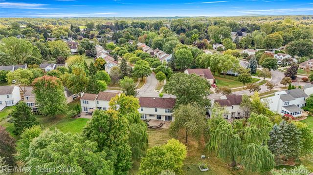 45225 Yorkshire Drive, Novi, MI 48375