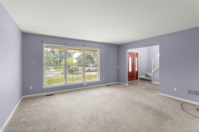 45225 Yorkshire Drive, Novi, MI 48375