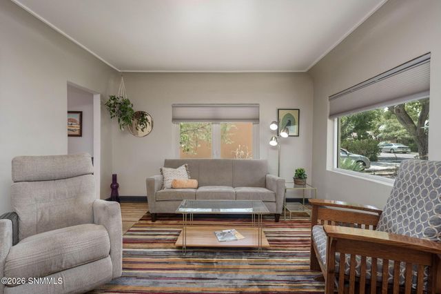 3305 East Street, Las Cruces, NM 88005