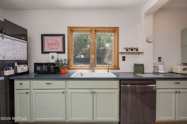 3305 East Street, Las Cruces, NM 88005