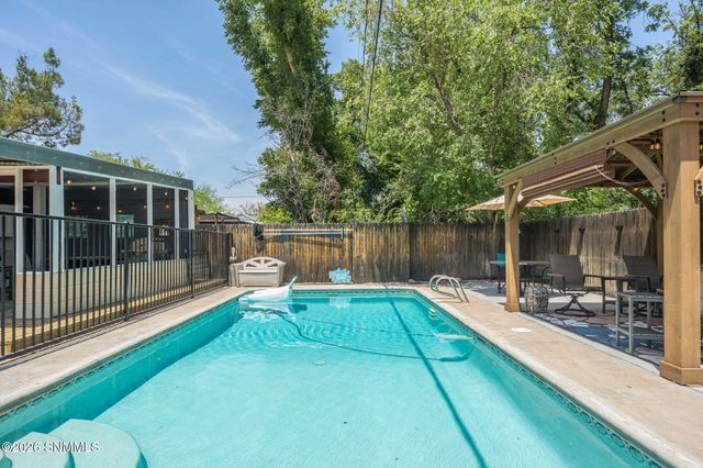 3305 East Street, Las Cruces, NM 88005