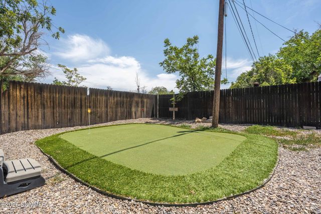 3305 East Street, Las Cruces, NM 88005