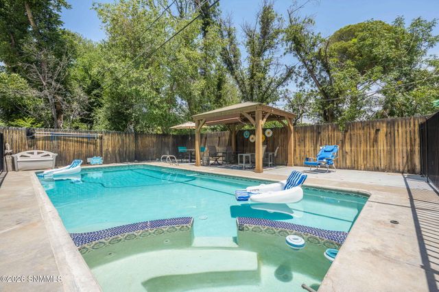 3305 East Street, Las Cruces, NM 88005