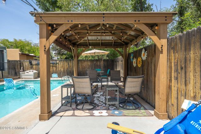 3305 East Street, Las Cruces, NM 88005