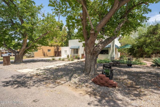3305 East Street, Las Cruces, NM 88005