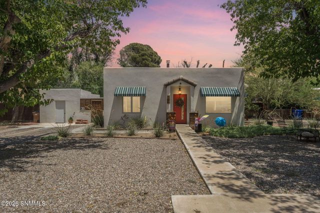3305 East Street, Las Cruces, NM 88005