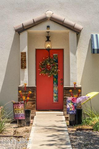 3305 East Street, Las Cruces, NM 88005