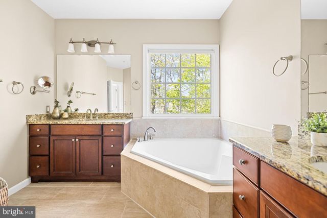 47772 SCOTSBOROUGH SQ, Potomac Falls, VA 20165
