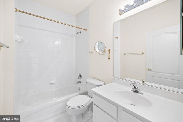 47772 SCOTSBOROUGH SQ, Potomac Falls, VA 20165