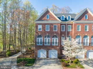 47772 SCOTSBOROUGH SQ, Potomac Falls, VA 20165