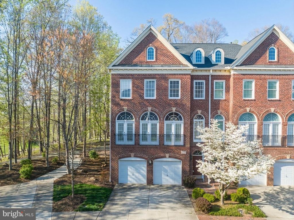 47772 SCOTSBOROUGH SQ, Potomac Falls, VA 20165