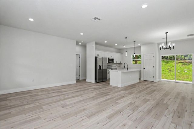 7945 N IBSEN DRIVE, Citrus Springs, FL 34433