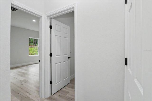 7945 N IBSEN DRIVE, Citrus Springs, FL 34433
