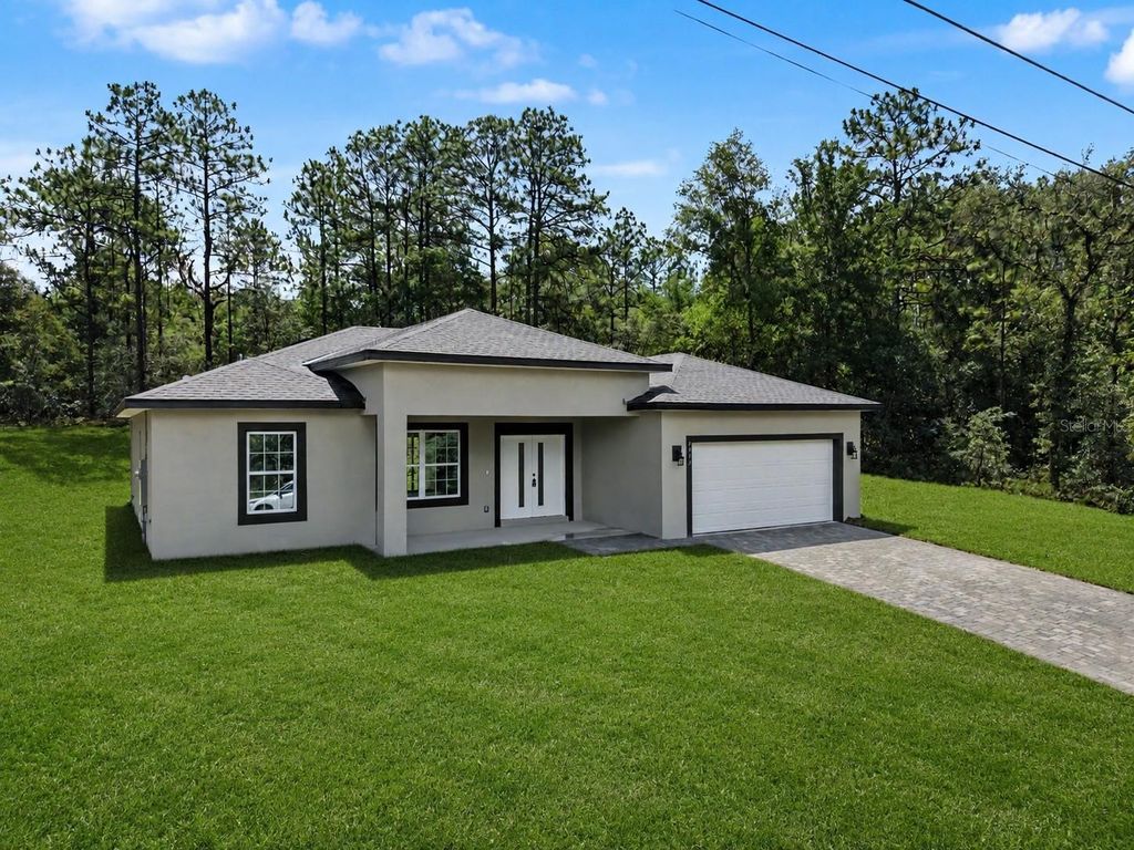 7945 N IBSEN DRIVE, Citrus Springs, FL 34433