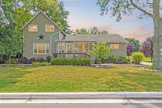 330 E Washington Street, Romeo Village, MI 48065