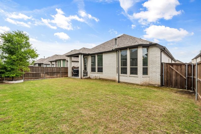 1618 Snowdrop Drive, Celina, TX 75078