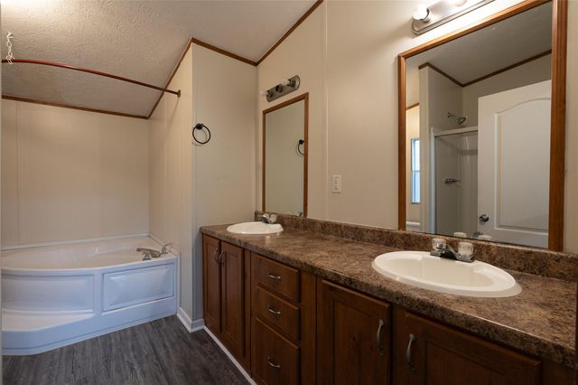 362 Saint Johns RD, Dale, TX 78616