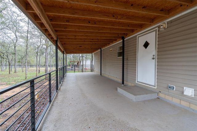 362 Saint Johns RD, Dale, TX 78616