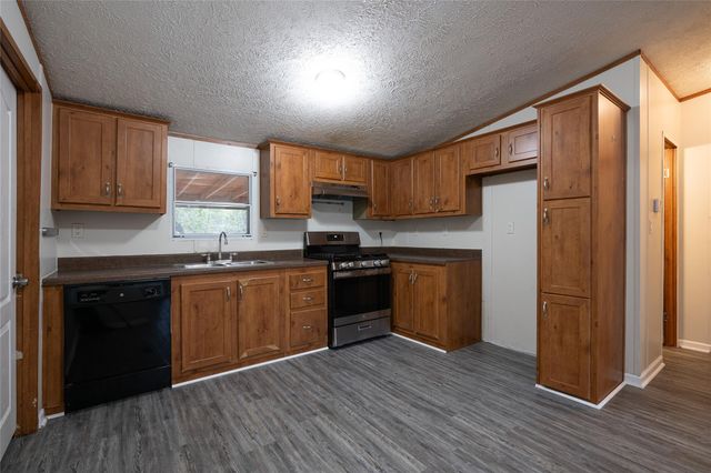 362 Saint Johns RD, Dale, TX 78616