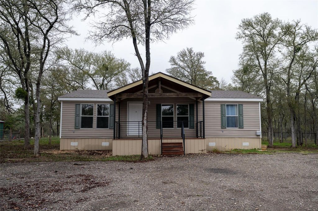 362 Saint Johns RD, Dale, TX 78616