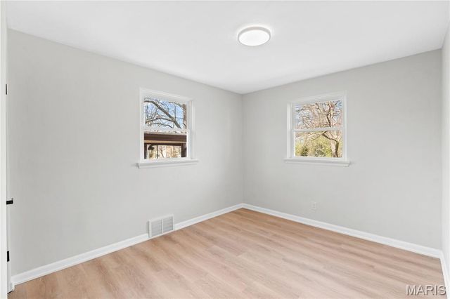 7171 White Oak Lane, University City, MO 63130